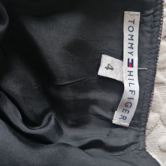 Structured Skirt - Picture 6 of 8